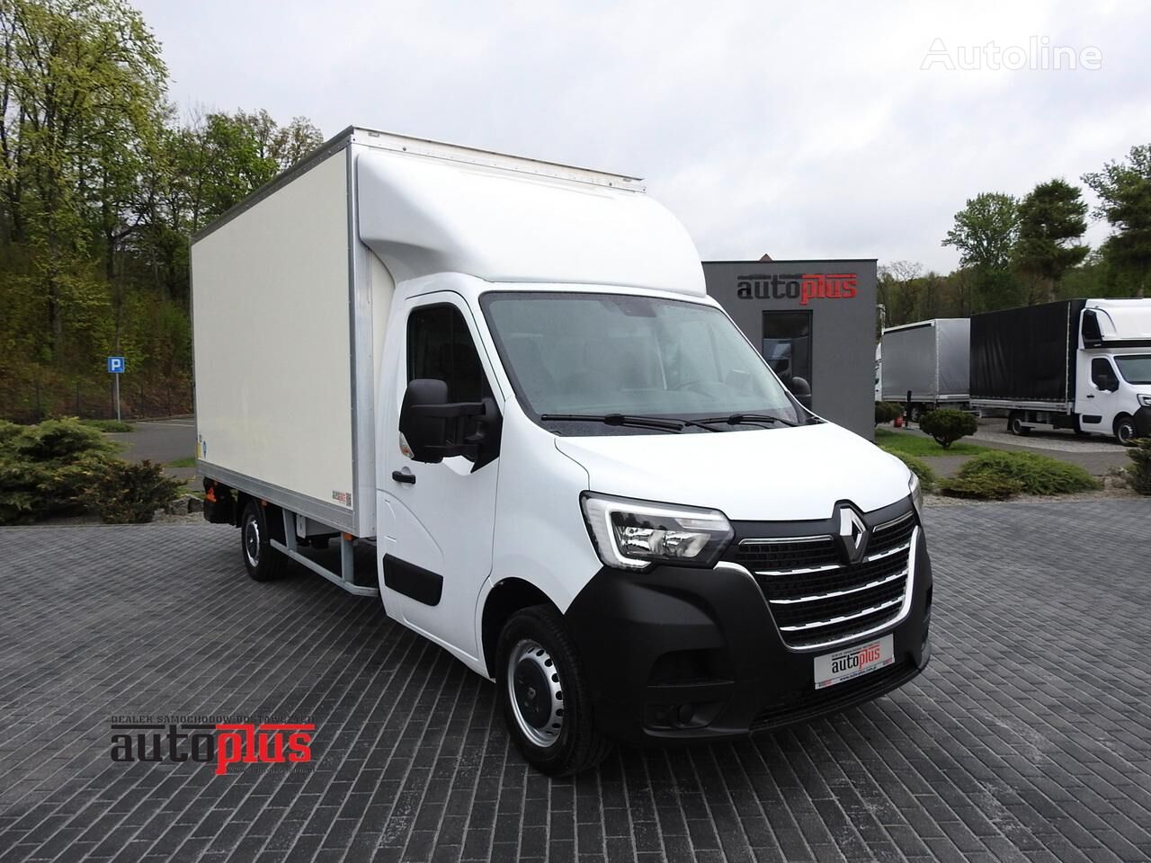 厢式货车 Renault MASTER KONTENER WINDA 8 PALET TEMPOMAT NAWIGACJA KLIMATYZACJA LE