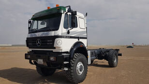 底盘卡车 Mercedes-Benz 1844
