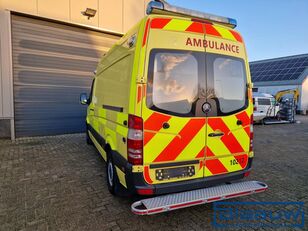 救护车 Mercedes-Benz Sprinter 319 V6 aut| Ambulance Motor DEFECT / engine broken