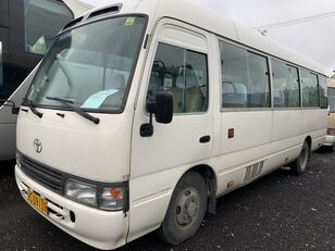 校车 Toyota Coaster