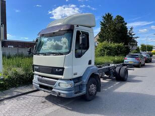 底盘卡车 DAF LF 55.220 / 6 Cilinder / Euro 3