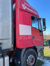 侧帘货车 IVECO 520