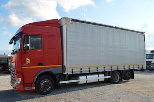 带防水布卡车 DAF XF 460 P + P