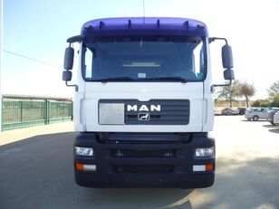 带防水布卡车 MERCEDES-BENZ TGA 26 320